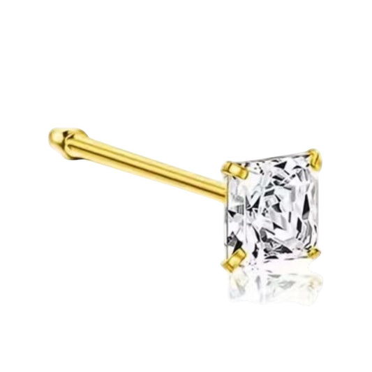 Aramat Jewels goudkleurige neuspiercing met een vierkante 3mm zirkonia steen op een recht staafje van roestvrij staal.