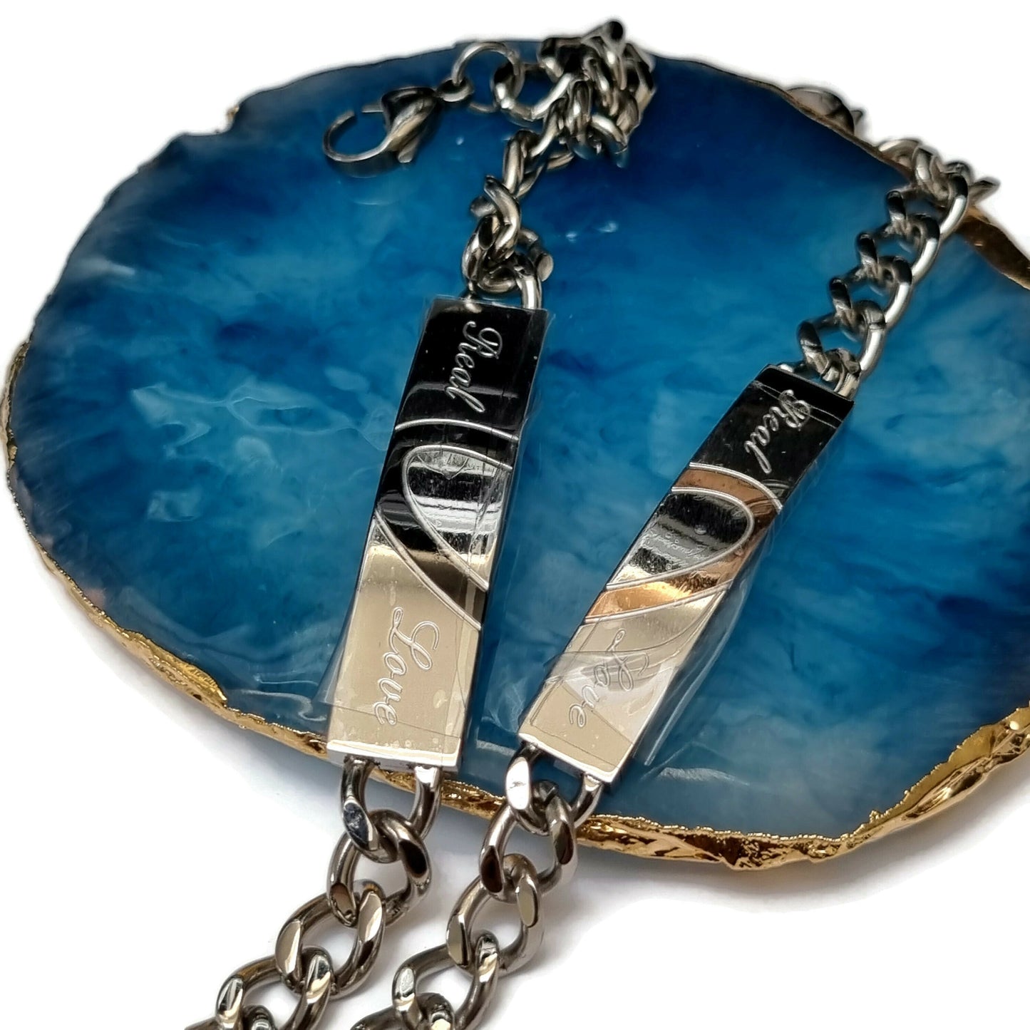 Zilveren En Zwarte Metalen Armbanden Met Blauwe Agaat