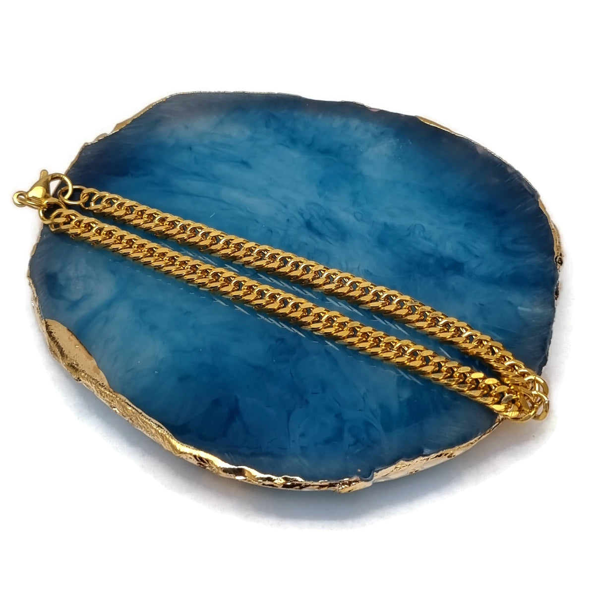 Close-up Van Een Blauwe Agaatplak Met Gouden Ketting Bei ’stalen Armband Gourmet Goudkleurig 5mm