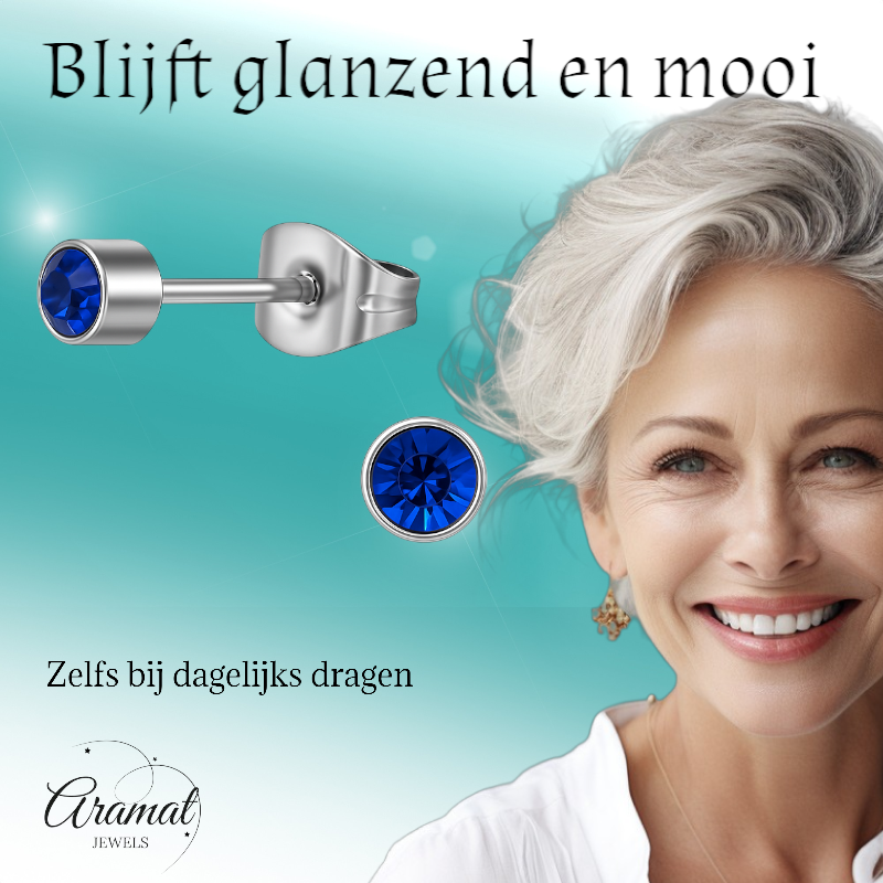 Koningsblauw kristal oorstekers – 4mm zilver
