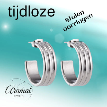 Oorbellen – 23mm Half-Hoop Streeprelief op RVS Zilverkleur