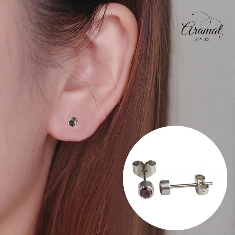 Lila kristal oorstekers – 4mm zilver RVS