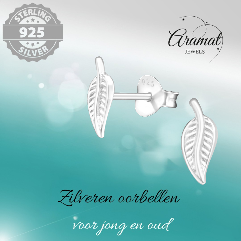 Zilveren Blaadje Oorbellen – 9x4mm