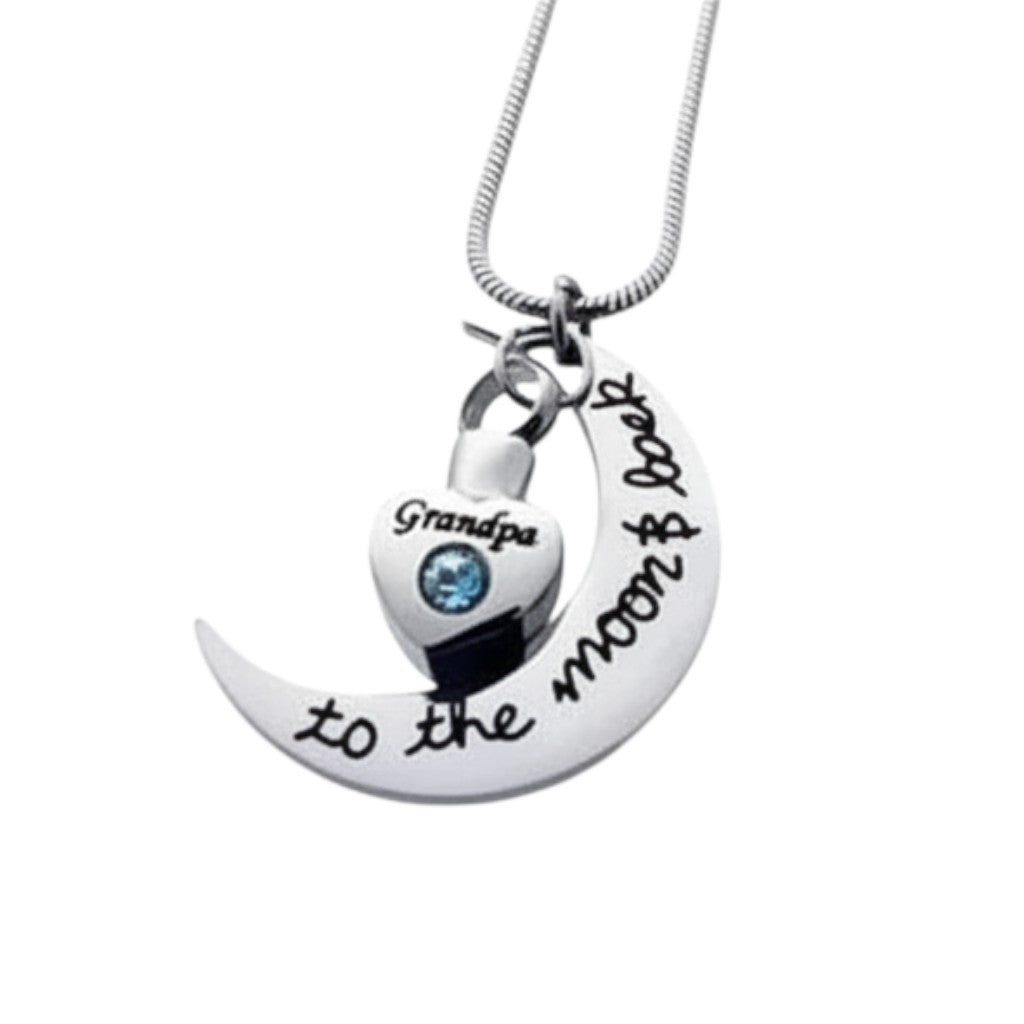 Aramat Jewels ashanger met maan en hartje met de tekst 'Grandpa to the moon and back' en een zirkonia.