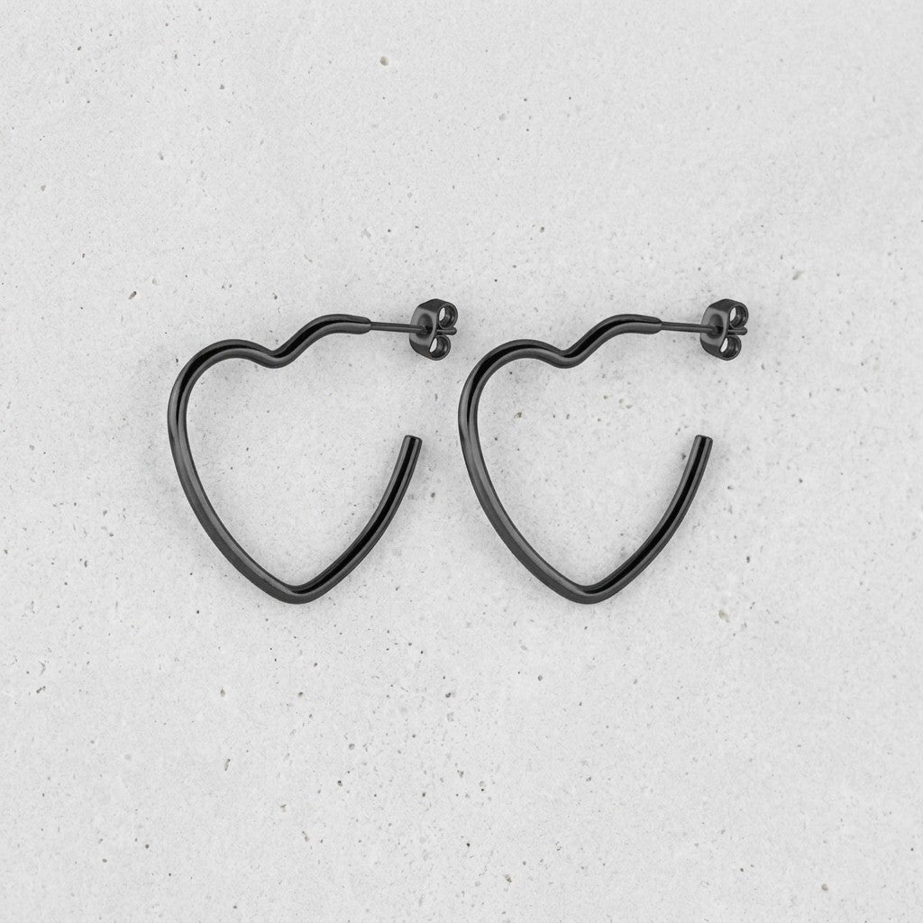 Aramat Jewels black heart-shaped hoop earrings, 20mm, made of stainless steel.
