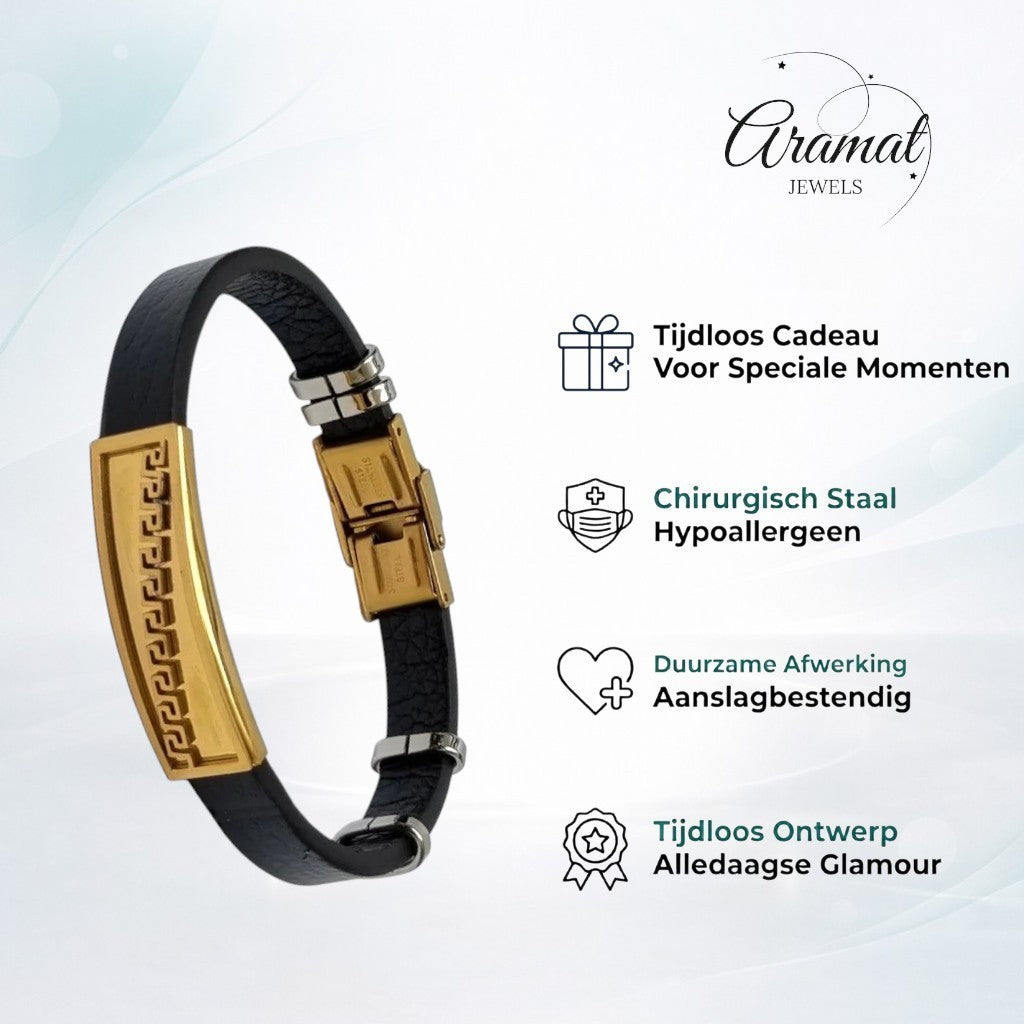 Aramat Jewels bruine leren herenarmband met goudkleurige stalen plaat met Grieks motief en zilveren schuifringen.