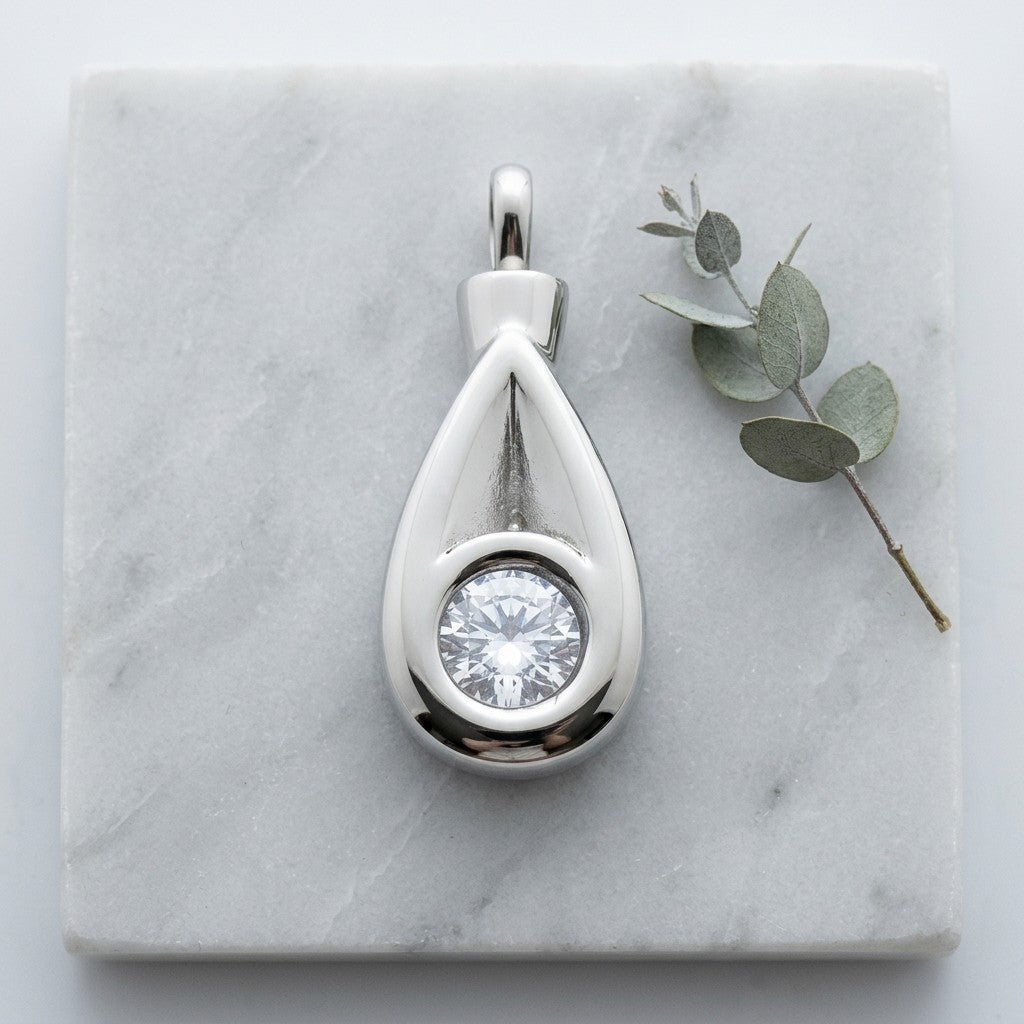 Aramat Jewels zilverkleurige stalen crematiehanger met zirkonia, waterbestendig gedenksieraad.