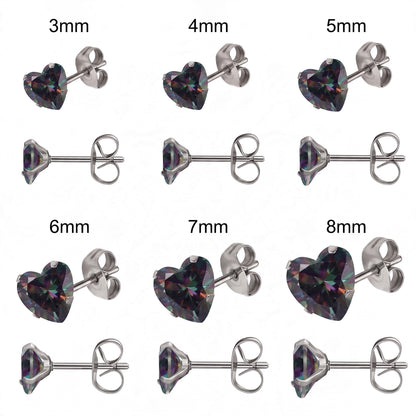 Aramat Jewels hartjes oorstekers van RVS met donkere AB zirkonia in zes verschillende maten van 3 tot 8 mm.