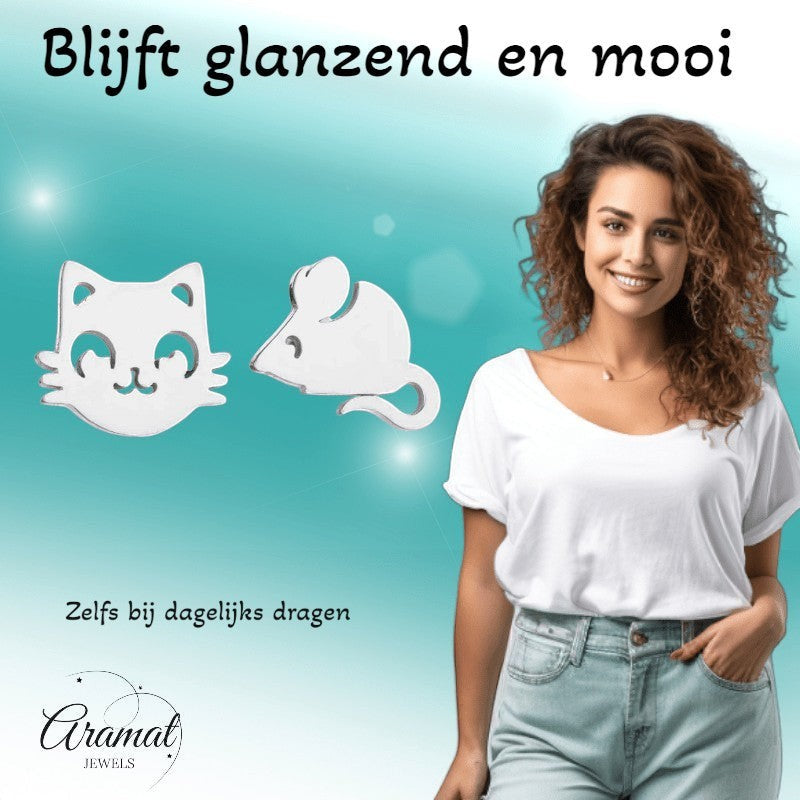 Aramat Jewels zilverkleurige oorstekers in de vorm van een kat en een muis, 10mm, van roestvrij staal.