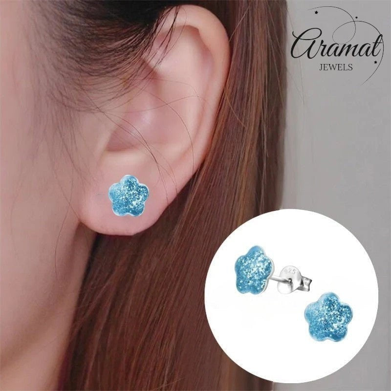 Aramat Jewels 925 zilveren kinderoorbellen met blauwe glitter bloem 8mm.