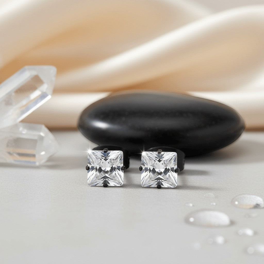 Aramat Jewels vierkante oorbellen met zwartkleurig RVS en transparante zirkonia (5mm)