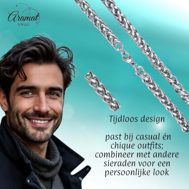 Aramat Jewels zilverkleurige RVS vossenstaart ketting van 75 cm lang en 8 mm breed gedragen door een man.