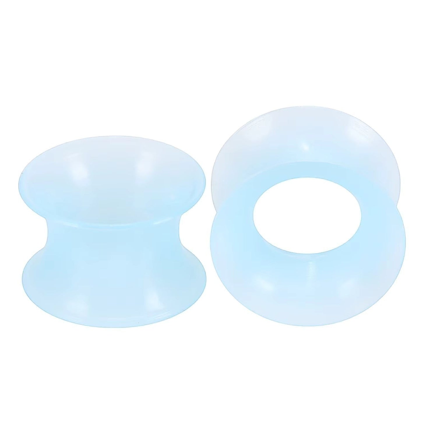 Aramat Jewels flexibele lichtblauwe siliconen oortunnels van 8mm met een comfortabel double flared design.