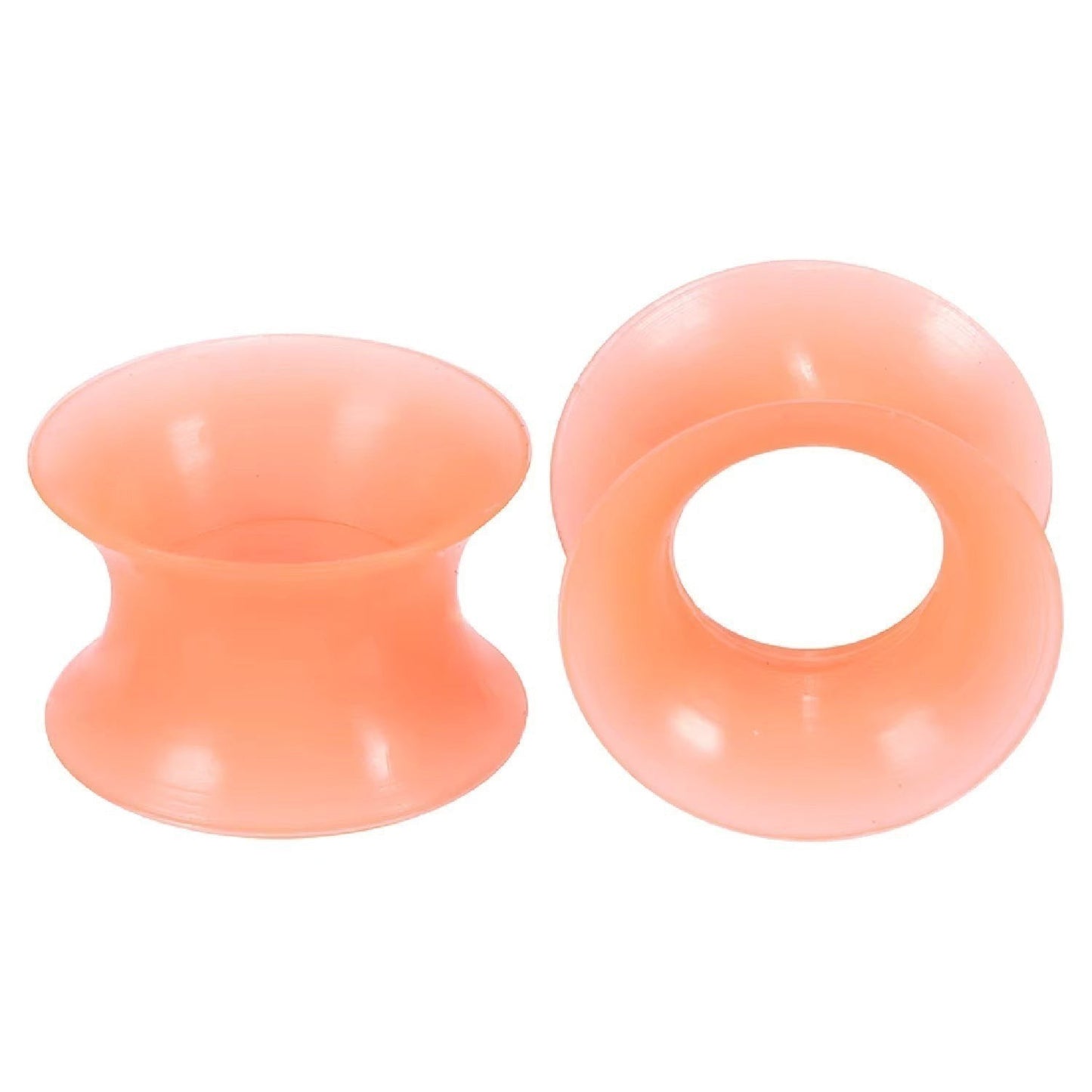 Aramat Jewels flexibele 8mm siliconen oortunnels in perzikkleur, comfortabele double flared flesh tunnels voor stretch.