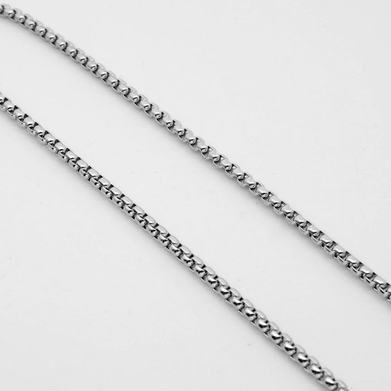 Aramat Jewels silver-colored stainless steel cable chain necklace with 3.5mm round links on a white background