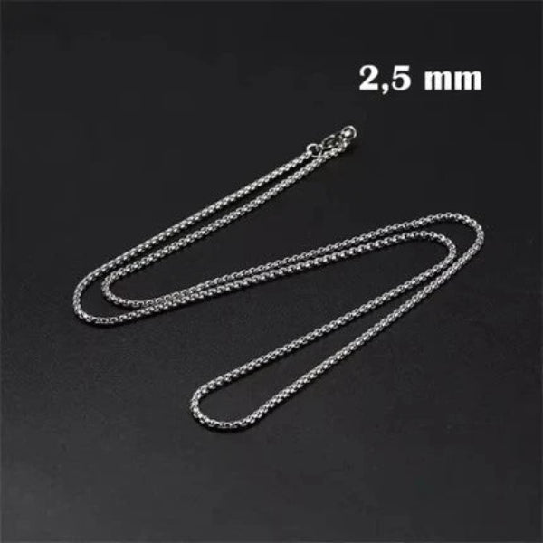 Aramat Jewels silver-colored stainless steel cable chain necklace with 2.5mm round links and a lobster clasp.