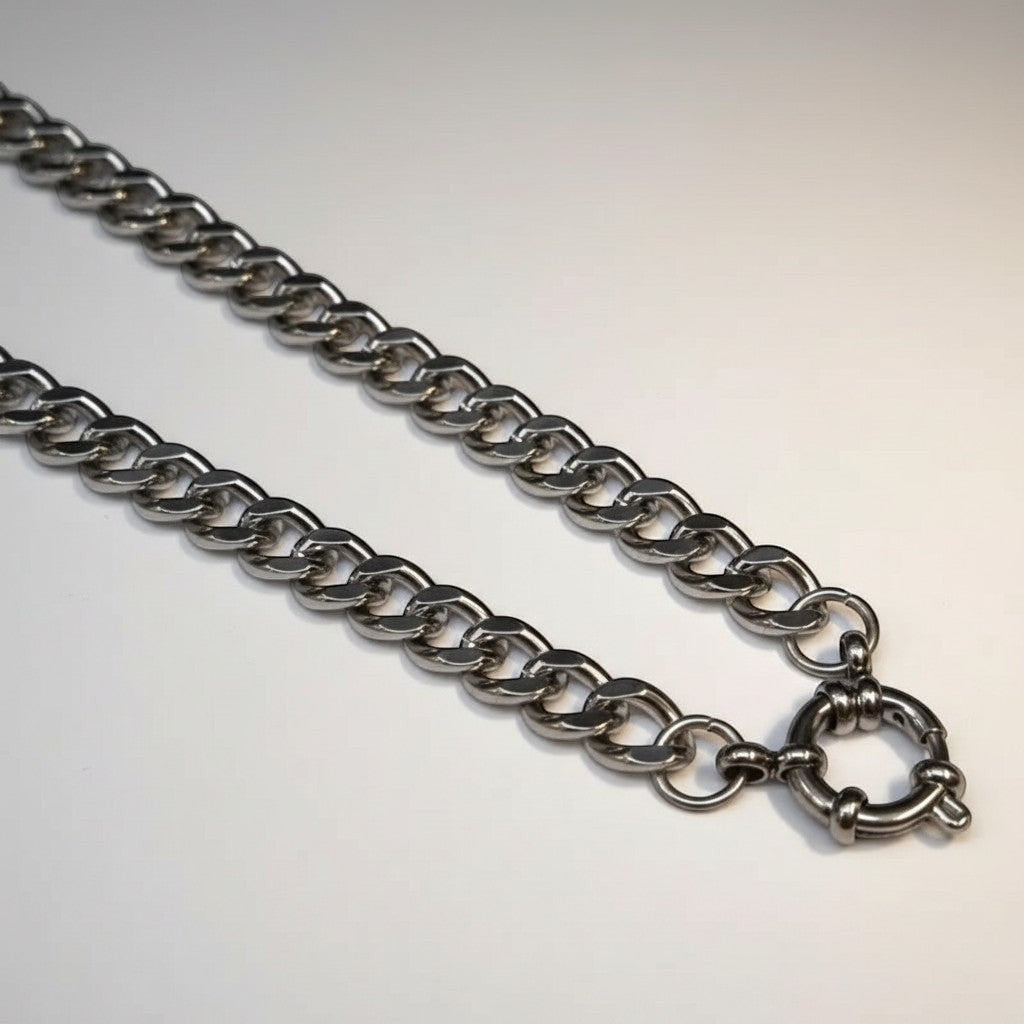 Aramat Jewels silver-tone stainless steel 7mm gourmet link charm necklace with a circular clasp.