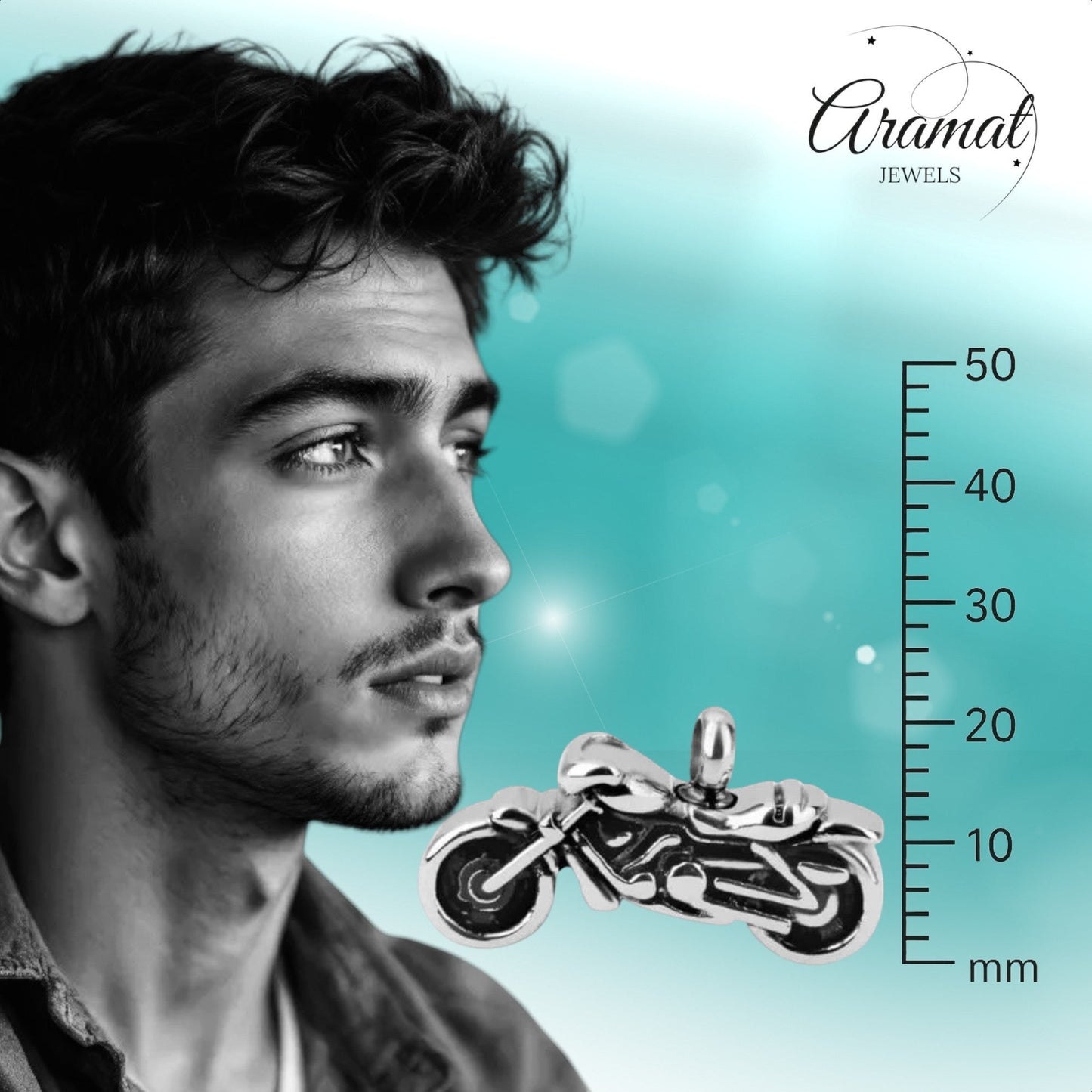 Aramat Jewels stalen motor ashanger, een gedetailleerd gedenksieraad voor motorrijders. Gemaakt van roestvrij staal.