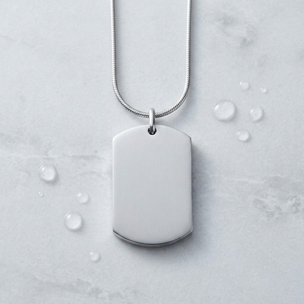 Aramat Jewels rechthoekige zilverkleurige RVS ashanger 30x18mm, minimalistisch gedenksieraad zonder ketting.
