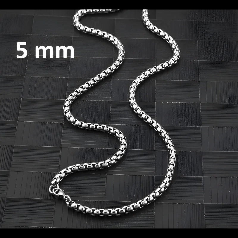Aramat Jewels zilverkleurige stalen jasseron ketting van 5mm breed met een robuuste en tijdloze uitstraling.