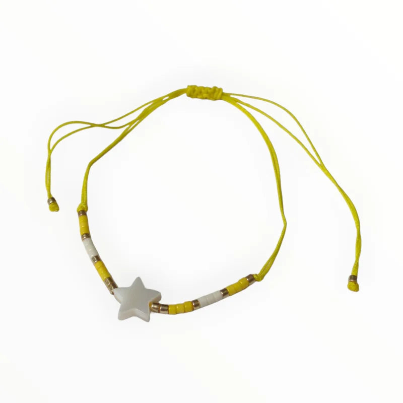 Verstelbare Kralen Armband Met Gele Koord En Zilveren Ster - Aramat Jewels®
