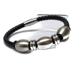 Stoere Heren Armband Met Twee Kralen Op Witte Achtergrond