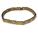 Een gouden armband met diamanten