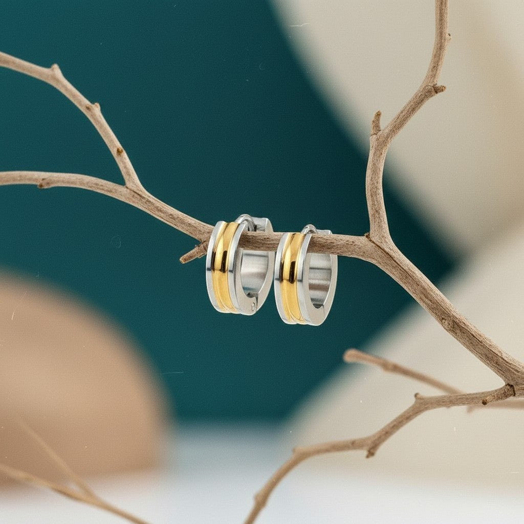 Bicolor RVS Oorringen met Gouden Streep 20x7mm - Aramat Jewels - Oorringen - cadeautip