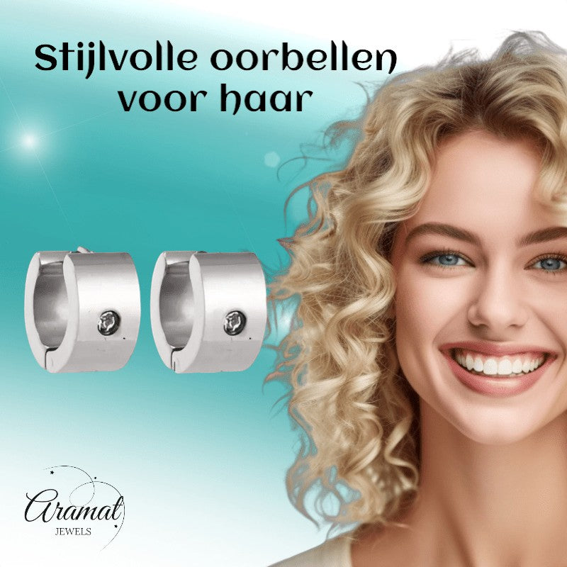 Brede Huggie Oorringen met Kristal 13x7mm - Aramat Jewels - Oorringen - cadeautip
