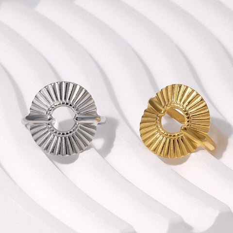 Brede One Size Ring RVS met Cirkel en Lijnenspel (18 mm) - Aramat Jewels - Ringen - cadeautip