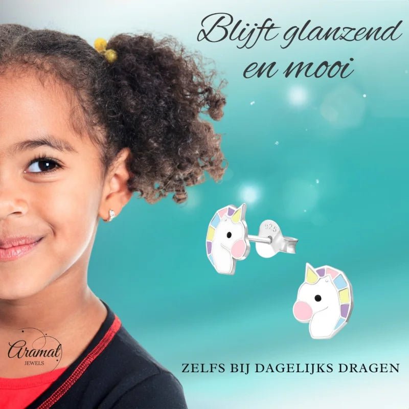 Eenhoorn oorbellen.