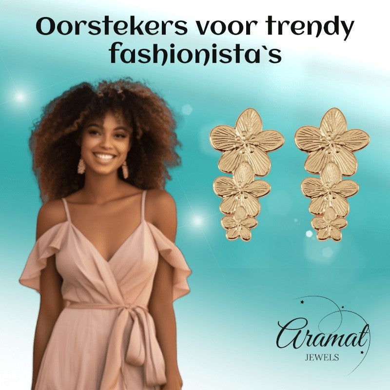 Goudkleurige Bloemen Oorstekers 42x22mm - Statement - Aramat Jewels - RVS Sieraden - Oorbellen - cadeautip
