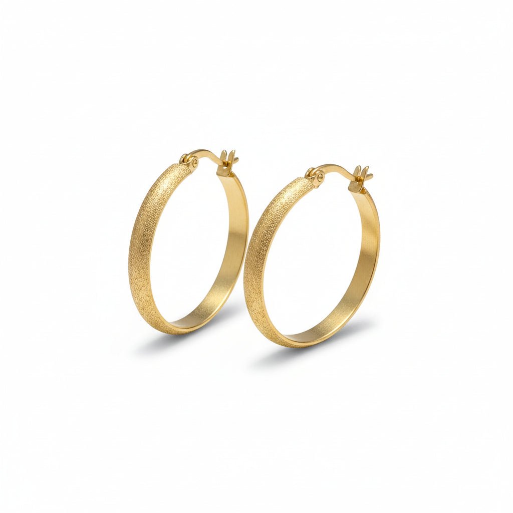 Goudkleurige Matte RVS Oorringen Sandblasted - 30 mm - Aramat Jewels - Oorringen - cadeautip
