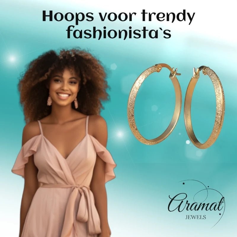 Goudkleurige Matte RVS Oorringen Sandblasted - 32 mm - Aramat Jewels - Oorringen - cadeautip