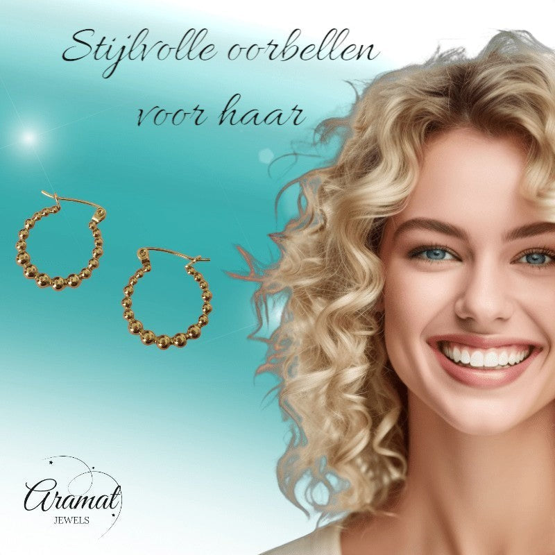 Goudkleurige Ronde Oorringen 18mm – Bolletjesmotief – RVS - oor6346 - 514384 - Oorringen kopen# - 18mm - alles - bolletjes