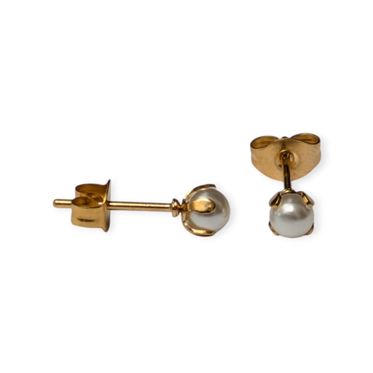goudkleurige stalen parel oorbellen 4 mm - Aramat Jewels - Oorbellen - cadeautip