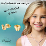 Gouden vlinderoorbellen.