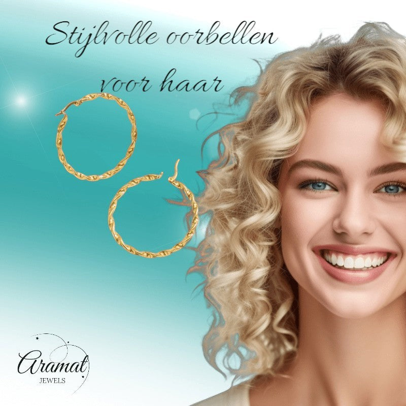 Goudkleurige twisted oorringen 30mm - oor6373 - Oorringen kopen# - 30mm - alles - cadeau