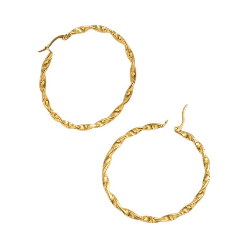 Goudkleurige twisted oorringen 30mm - oor6373 - Oorringen kopen# - 30mm - alles - cadeau