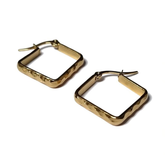 Goudkleurige Vierkante Oorringen - Aramat Jewels - Oorringen - cadeautip