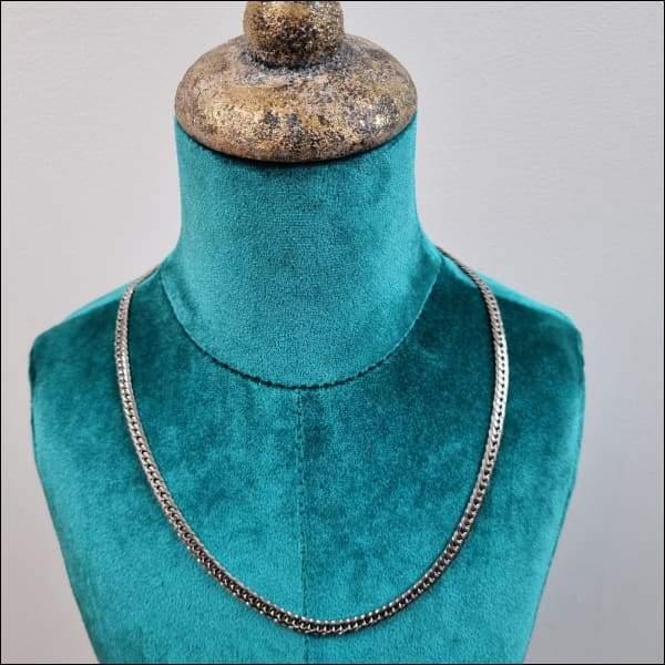 Gourmet Ketting Staal Close-up Op Mannequin Met Ketting Van 55cm Zilverkleurig Heren