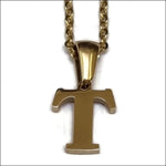 Gouden Letterketting Met Letter t Van Aramat Jewels