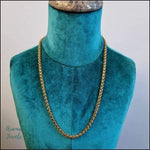 Gouden Vossenstaart Schakelketting Op Mannequin