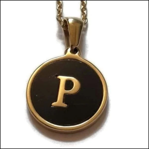 Gold Plated Initial Necklace With Black And White Letter p - Stijlvolle Stalen Initiaal Ketting - Goudkleur-zwart