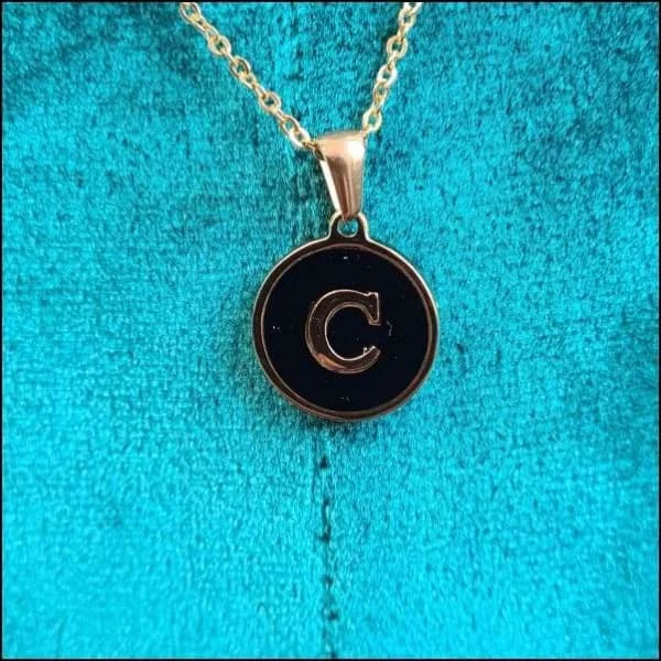 Gouden Ketting Met Zwarte Emaille Letter c - Stijlvolle Stalen Initiaal Ketting