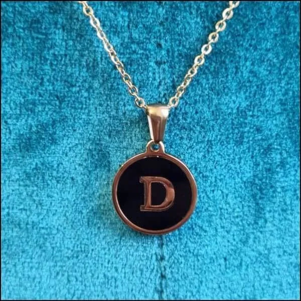 Elegante Stalen Initiaal Ketting Met De Letter d - Goudkleur-zwart.