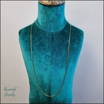 Gouden Steelketting Mannequin Met Ketting