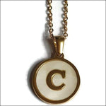 Gouden Initiaal Ketting Met Letter c - Initiaal Ketting Letter- Wit-schelp - Goudkleurig-45cm