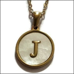 Gouden Initiaal Ketting Met Letter j - Schelp Goud 45cm