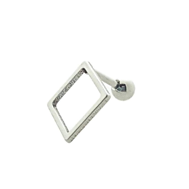 Zilveren Ring Met Diamant In Het Midden Op Vierkante Chirurgisch Stalen Product.